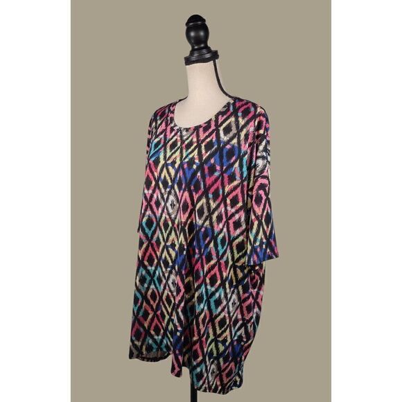 Lularoe Multi-color Short-sleeve T-Shirt Size 3XL - Picture 3 of 9